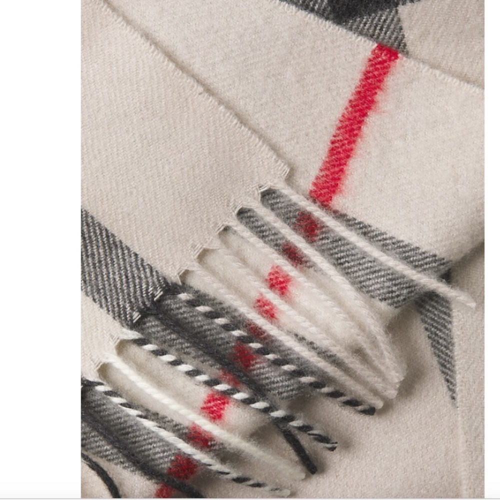 Burberry Giant Check Cashmere Scarf - Picture 4 of 10